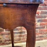Pretty little vintage pedestal side table
