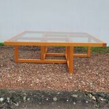 Table basse carrée moderniste en bois et verre