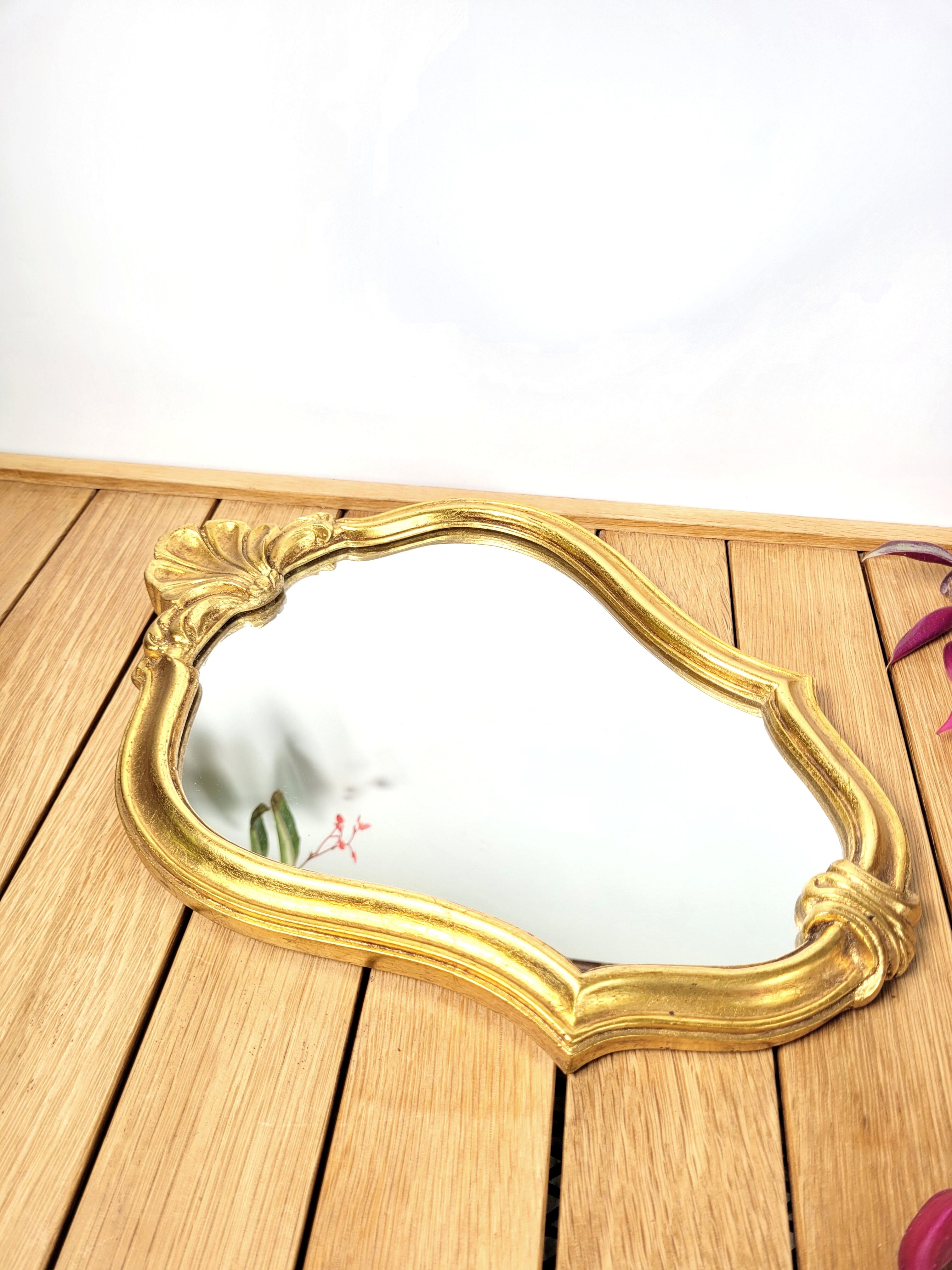 Baroque mirror gilded shell 23x33cm