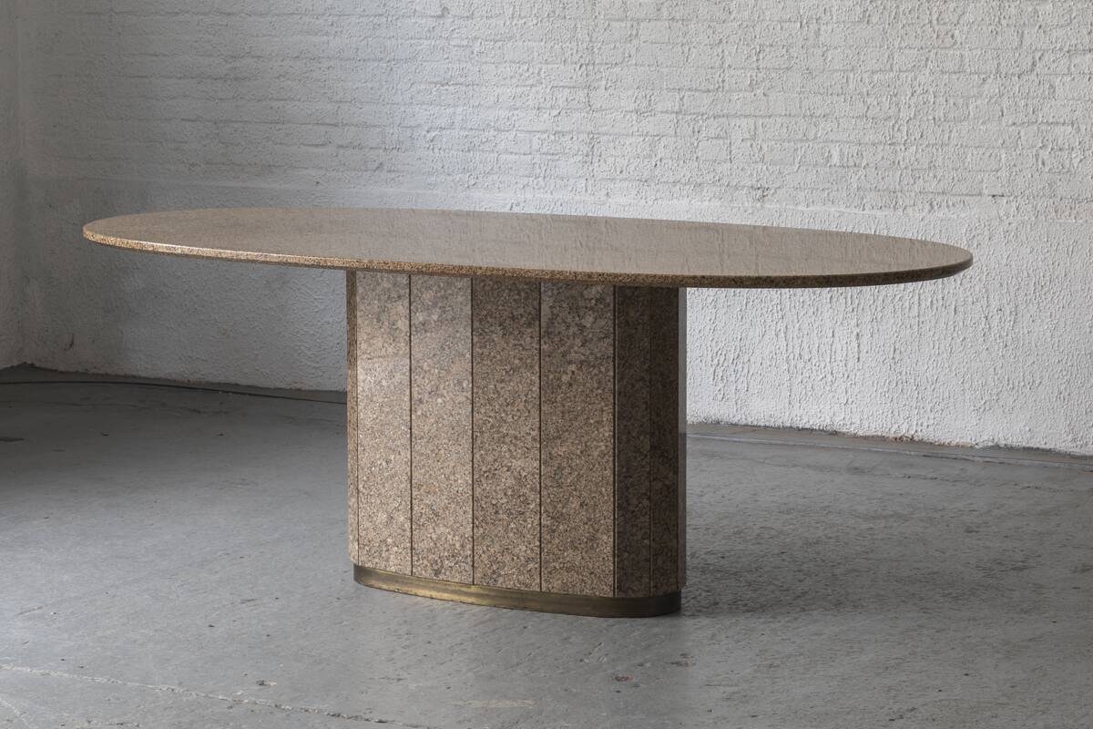 Table à manger en granit, France, années 1970
