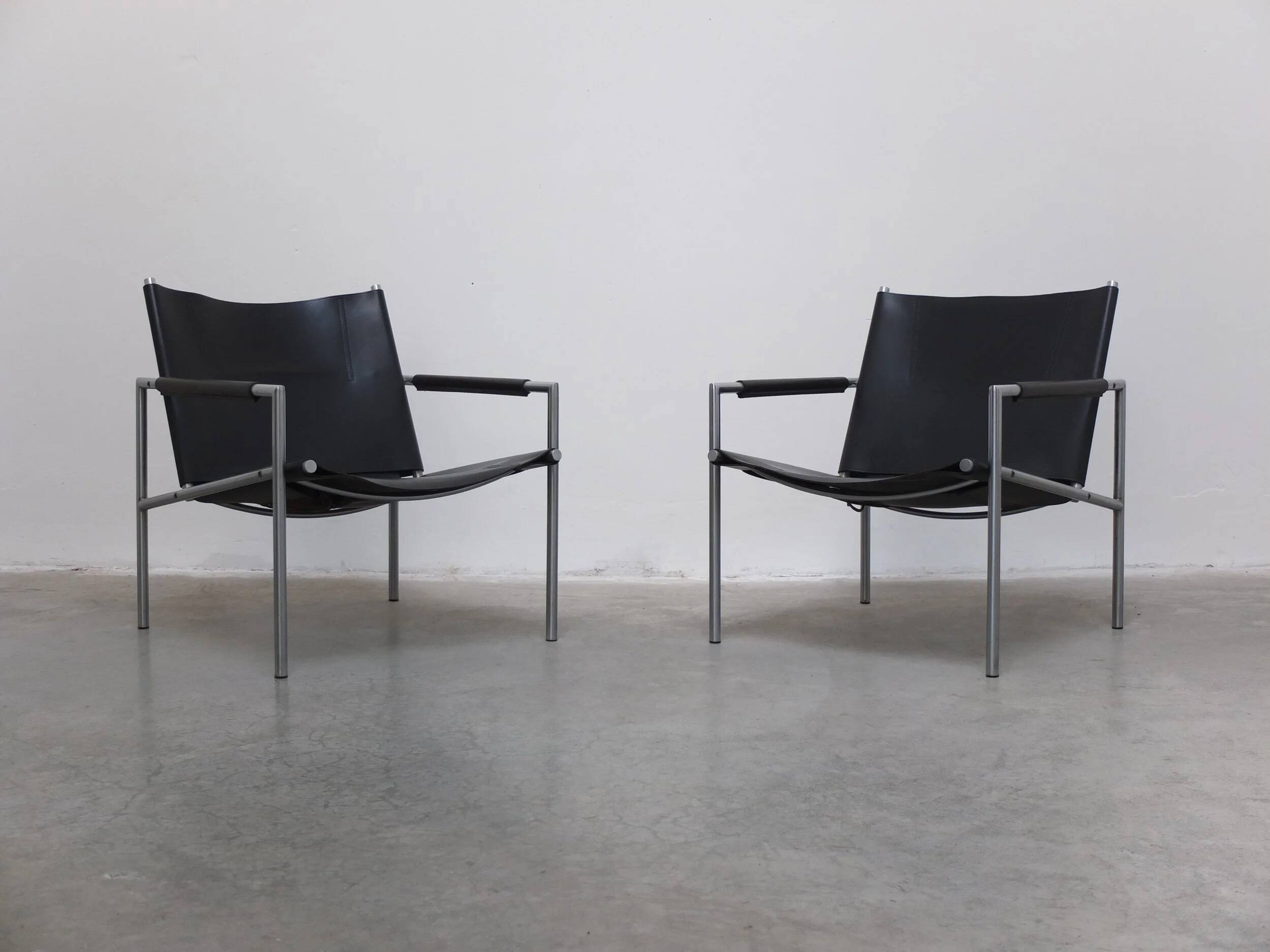 Pair of 'SZ02' armchairs by Martin Visser for 't Spectrum, 1960s.