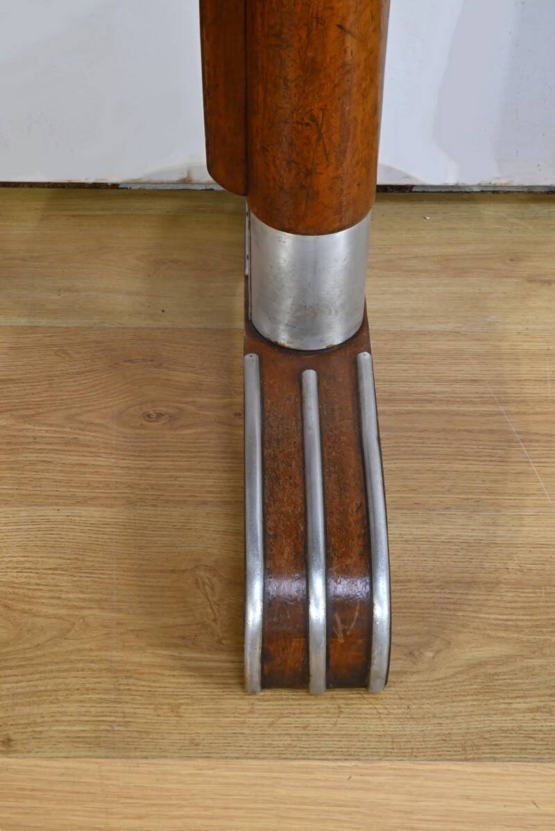 Bistro tables in laminate and beech – 1950