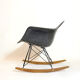 Fauteuil à bascule RAR de Charles et Ray Eames
