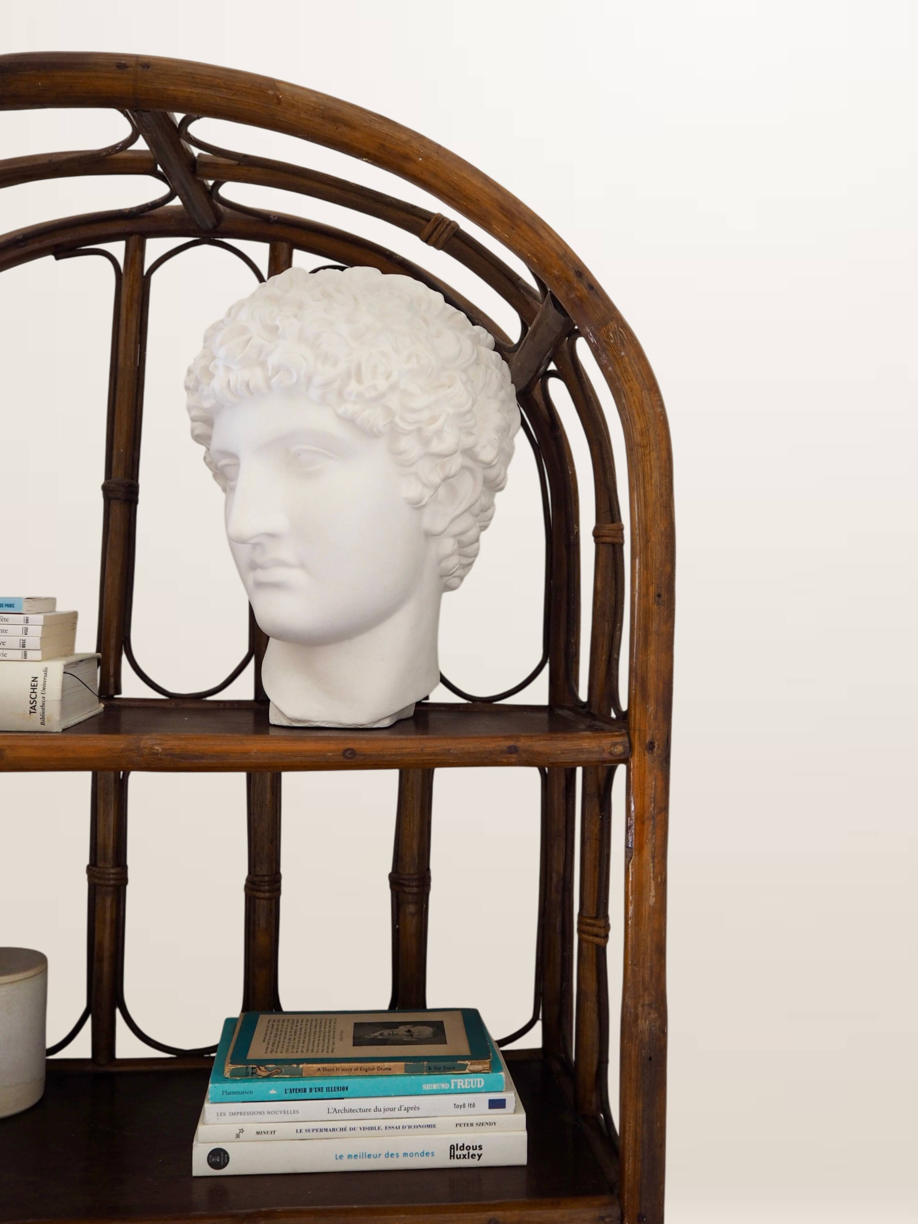 Étagère en rotin cintré — 173 cm