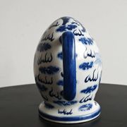 Blue and white porcelain teapot Cadogan, Guangxu period, 19th century.