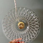 Suspension abat-jour vintage en verre moulé - collection vaisselle -