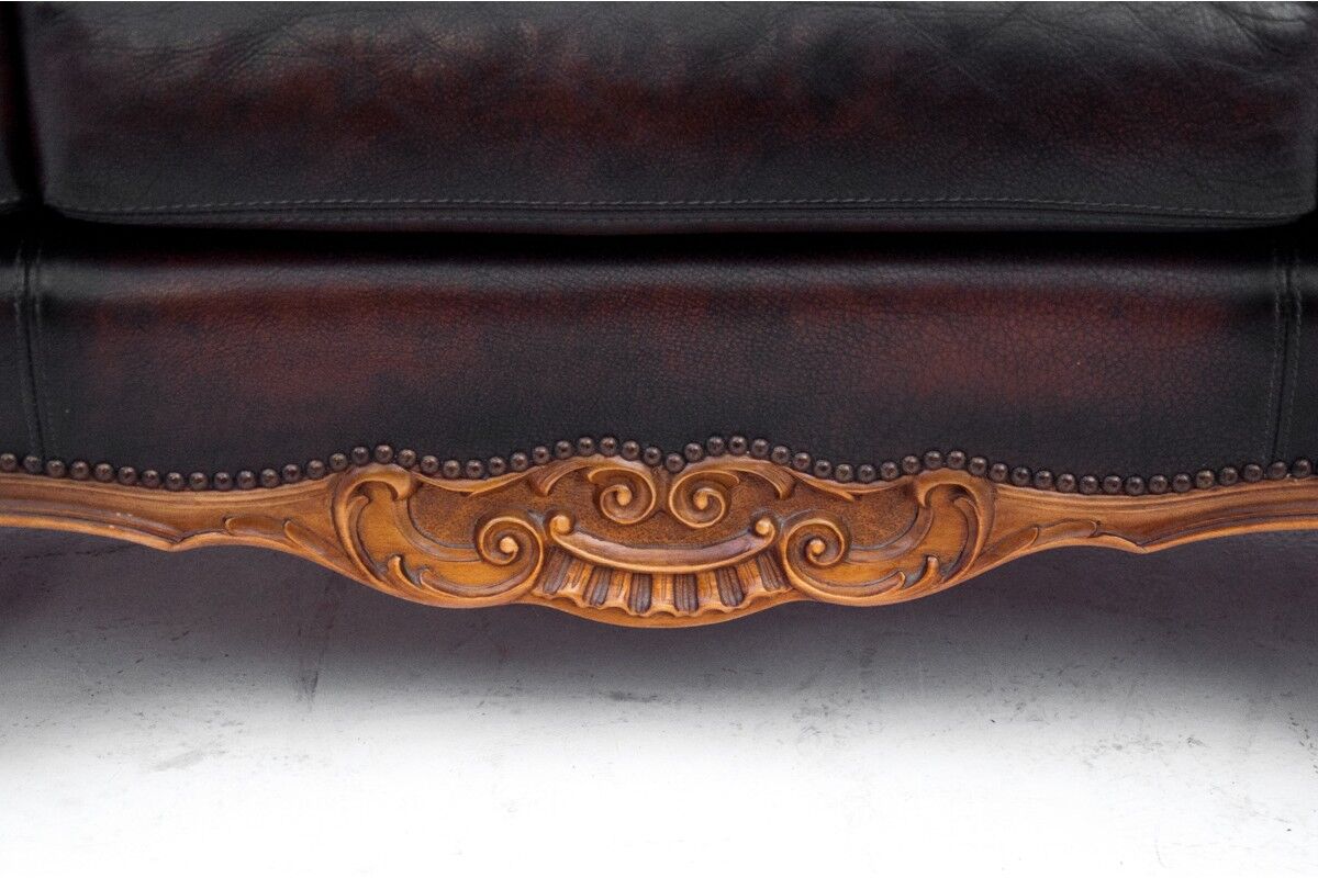 Deep buttoned brown leather salon set