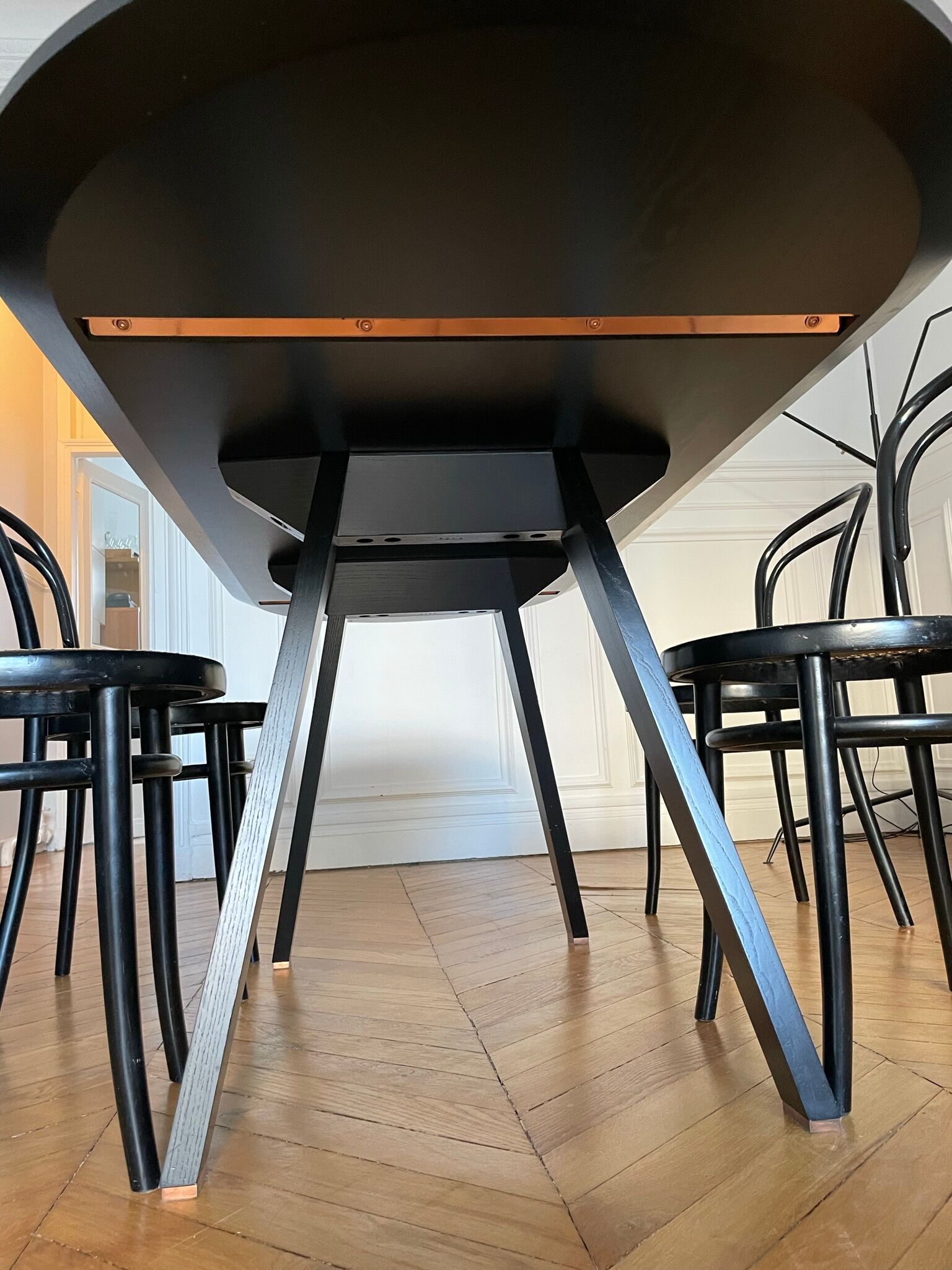 Table 'Together' De La Esapada Studio Ilse Crawford