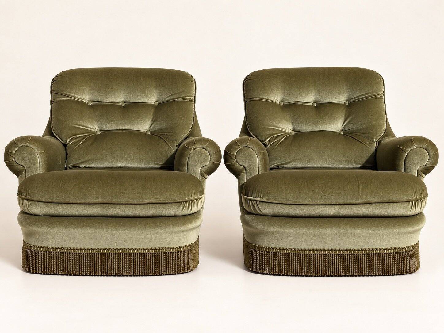 Pair of English style crapaud armchairs – 1960s – Olive green velvet