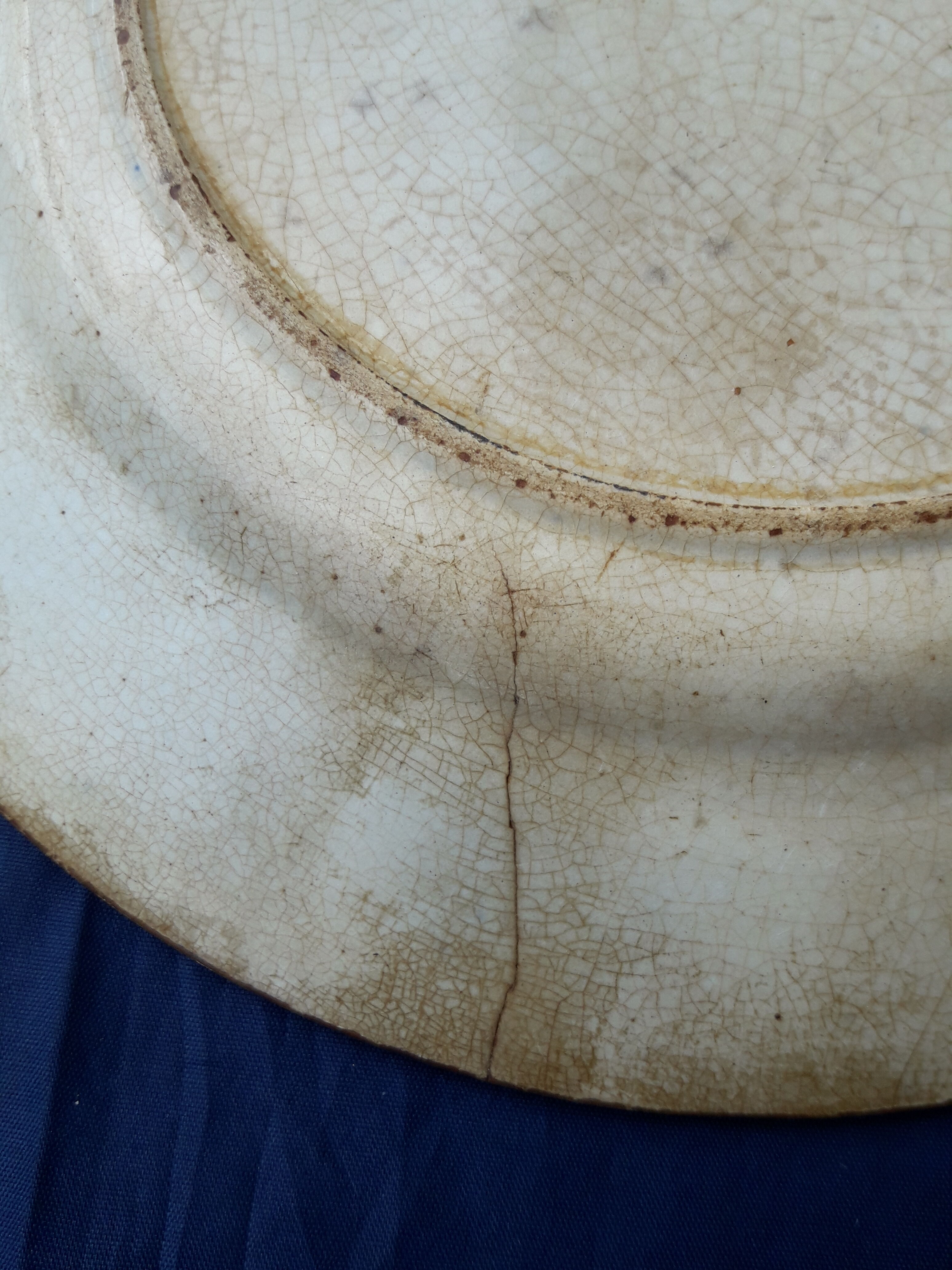 Onnaing Mouzin diam earthenware plate 21.5 cm