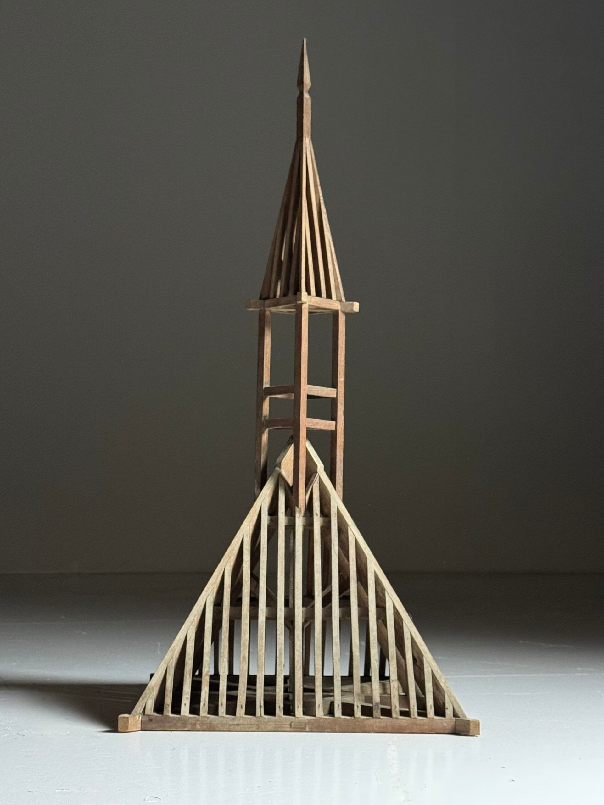 Masterpiece piece, roof construction
