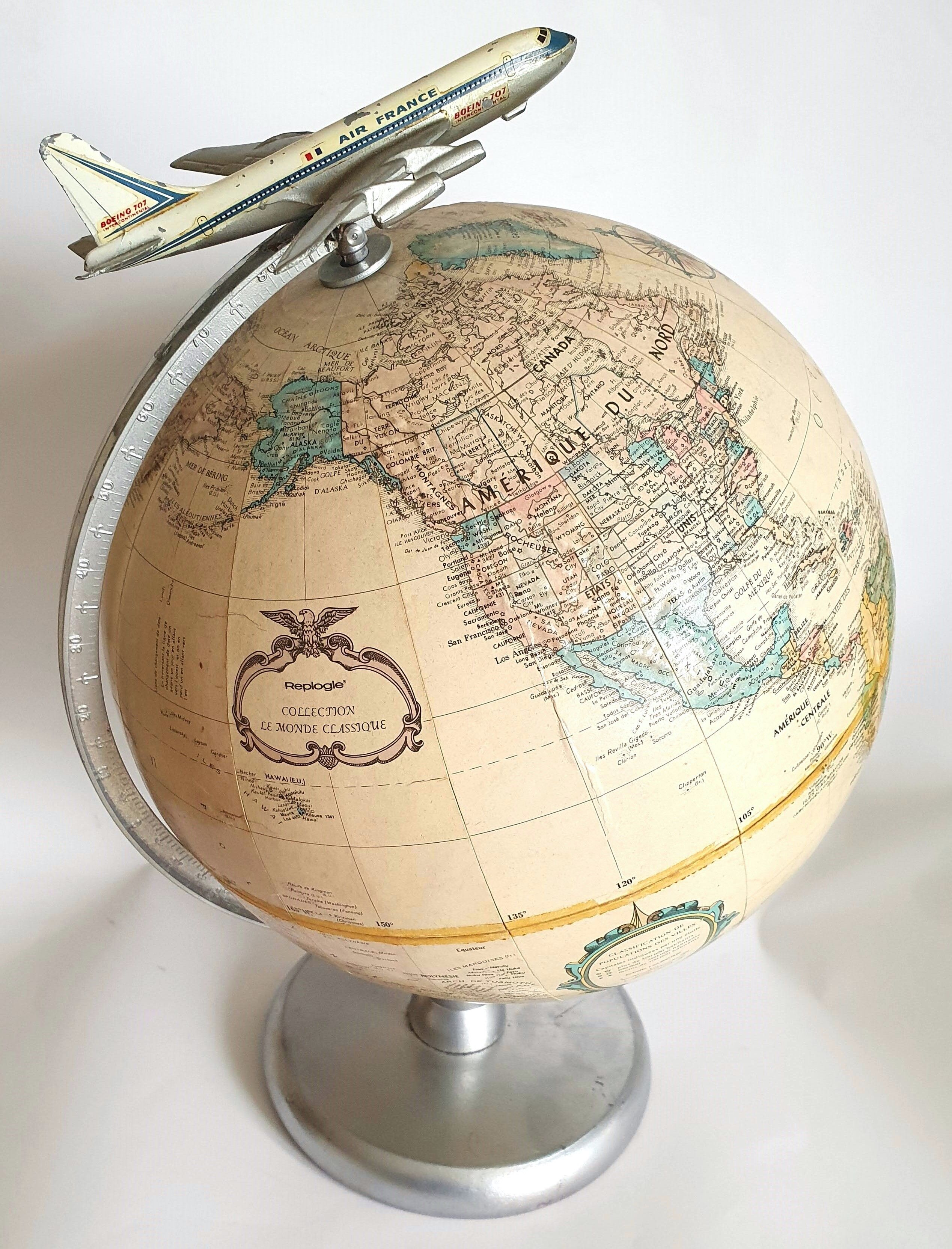 Globe map made in USA Boeing 707