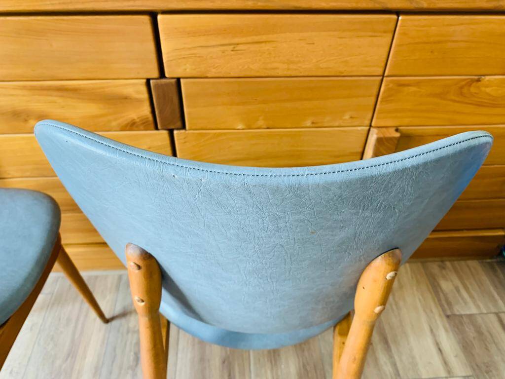 Pair of Pegase chairs by Baumann