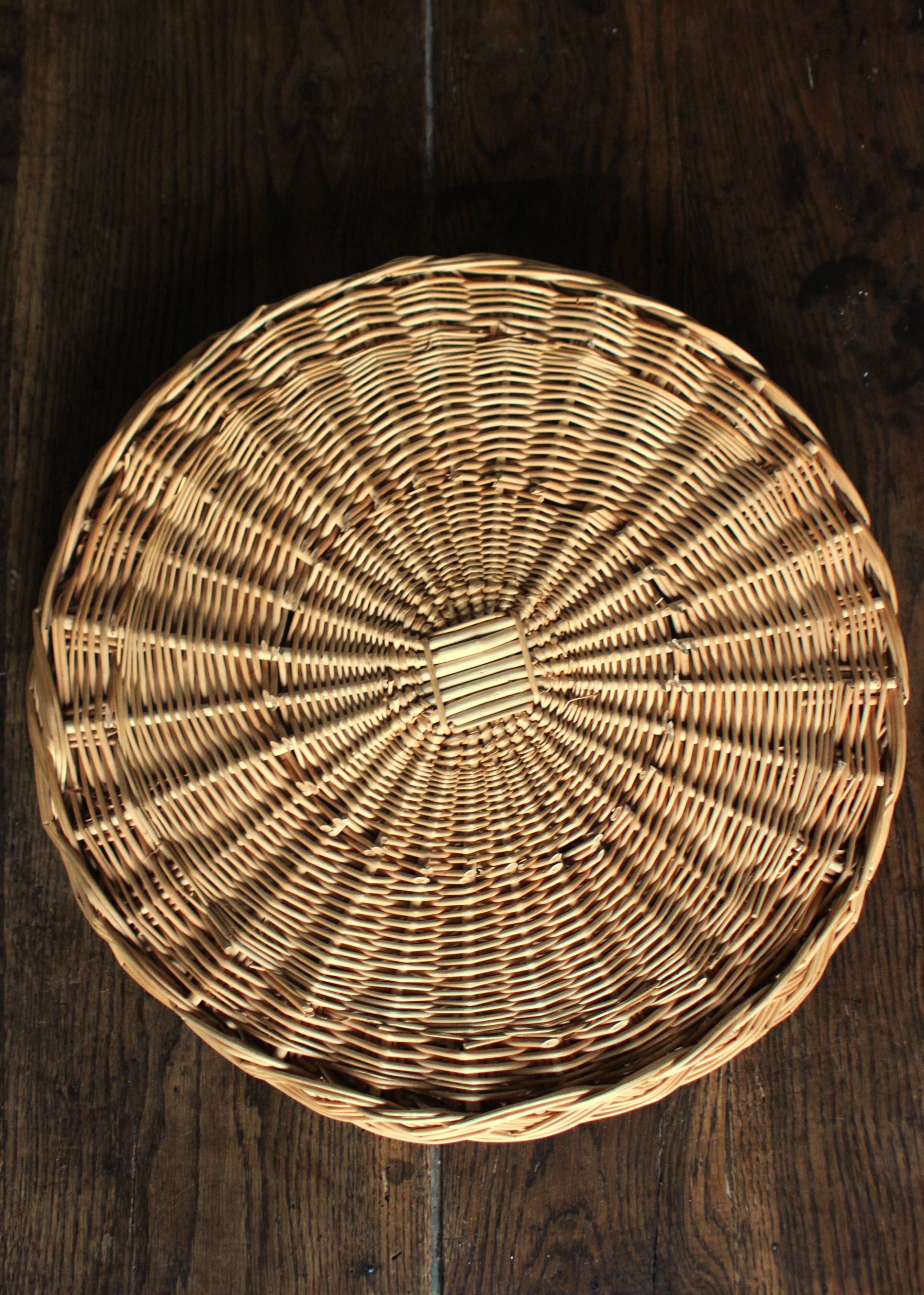 Large round wicker tray
