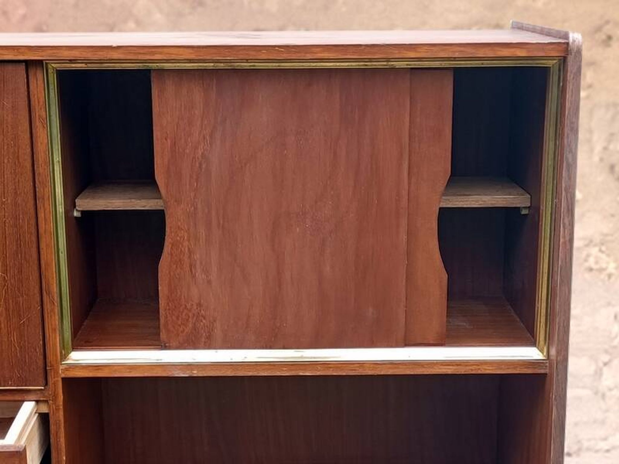 Buffet bar scandinave vintage années 60 teck