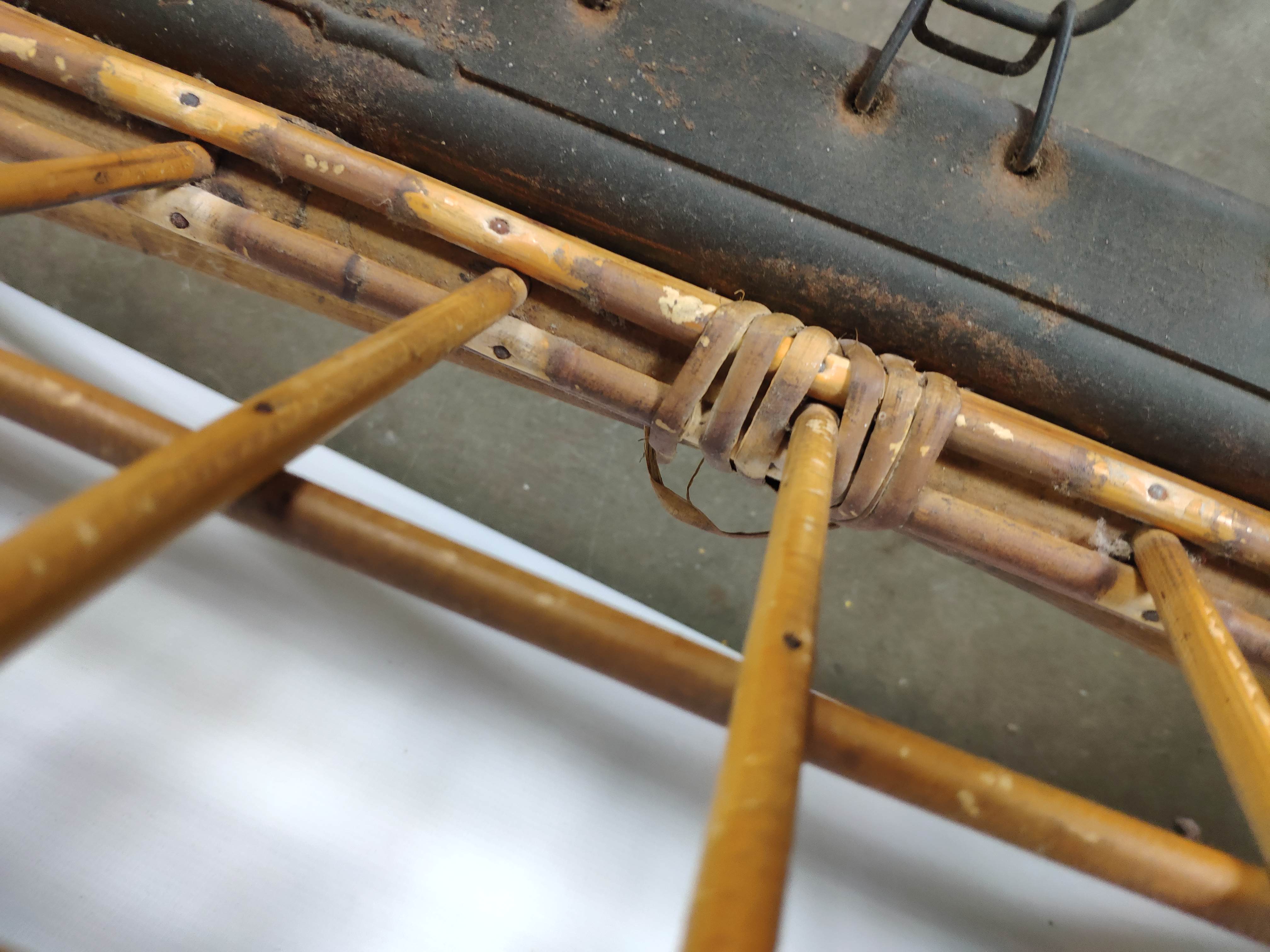 90X187 vintage rattan bed