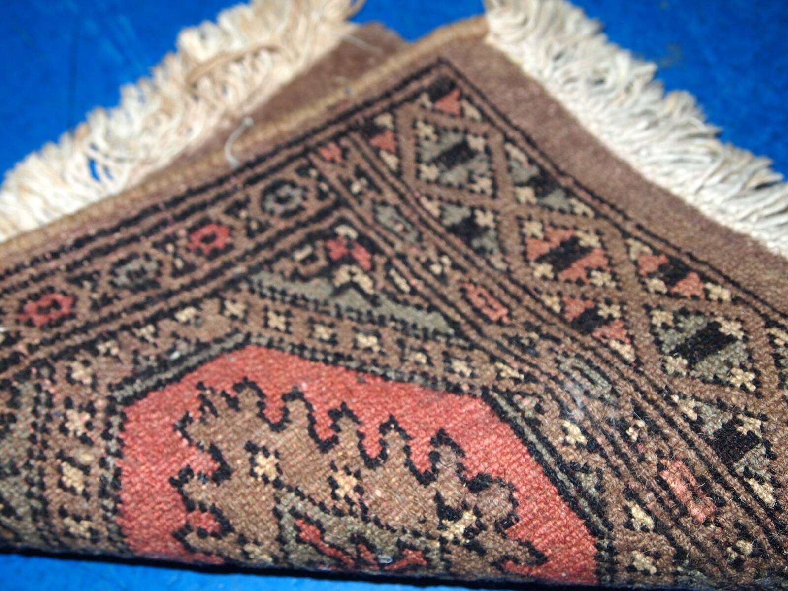 Tapis Vintage Bukhara en Laine, Années 1970, Élégance Artisanale