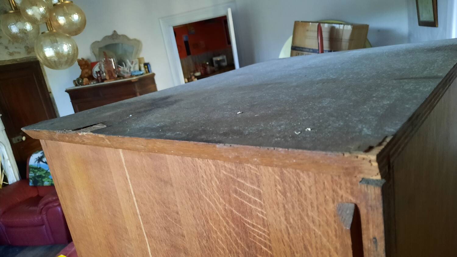 Armoire asymétrique