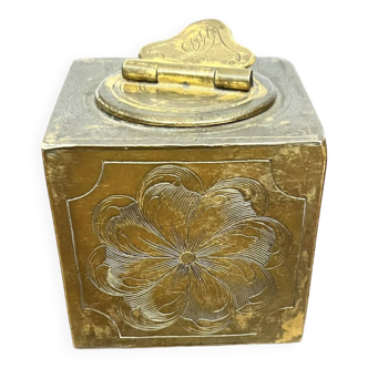 Brass powder box - 316.007