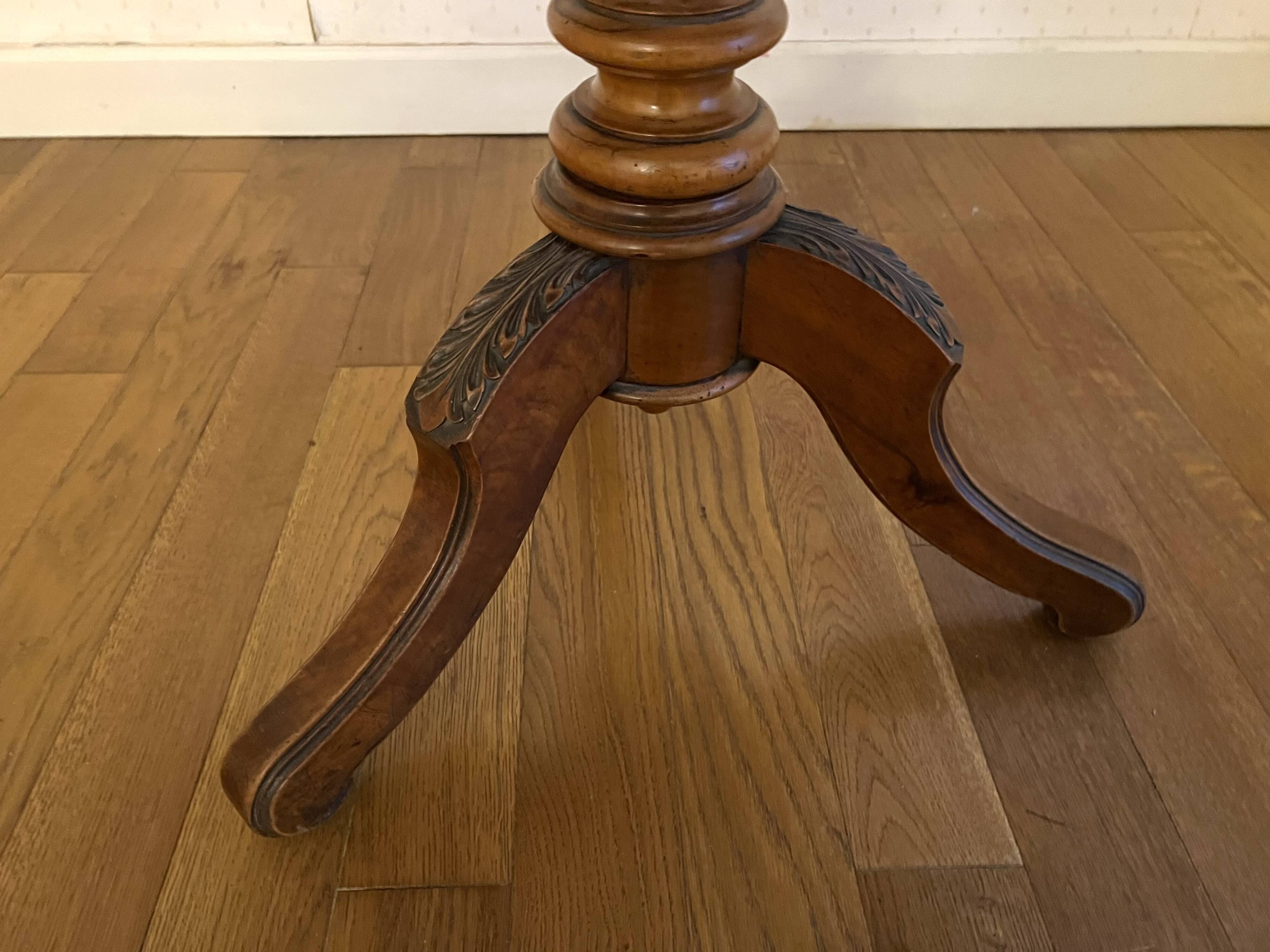 Oval wooden pedestal table, violin table on three legs, Napoleon III style