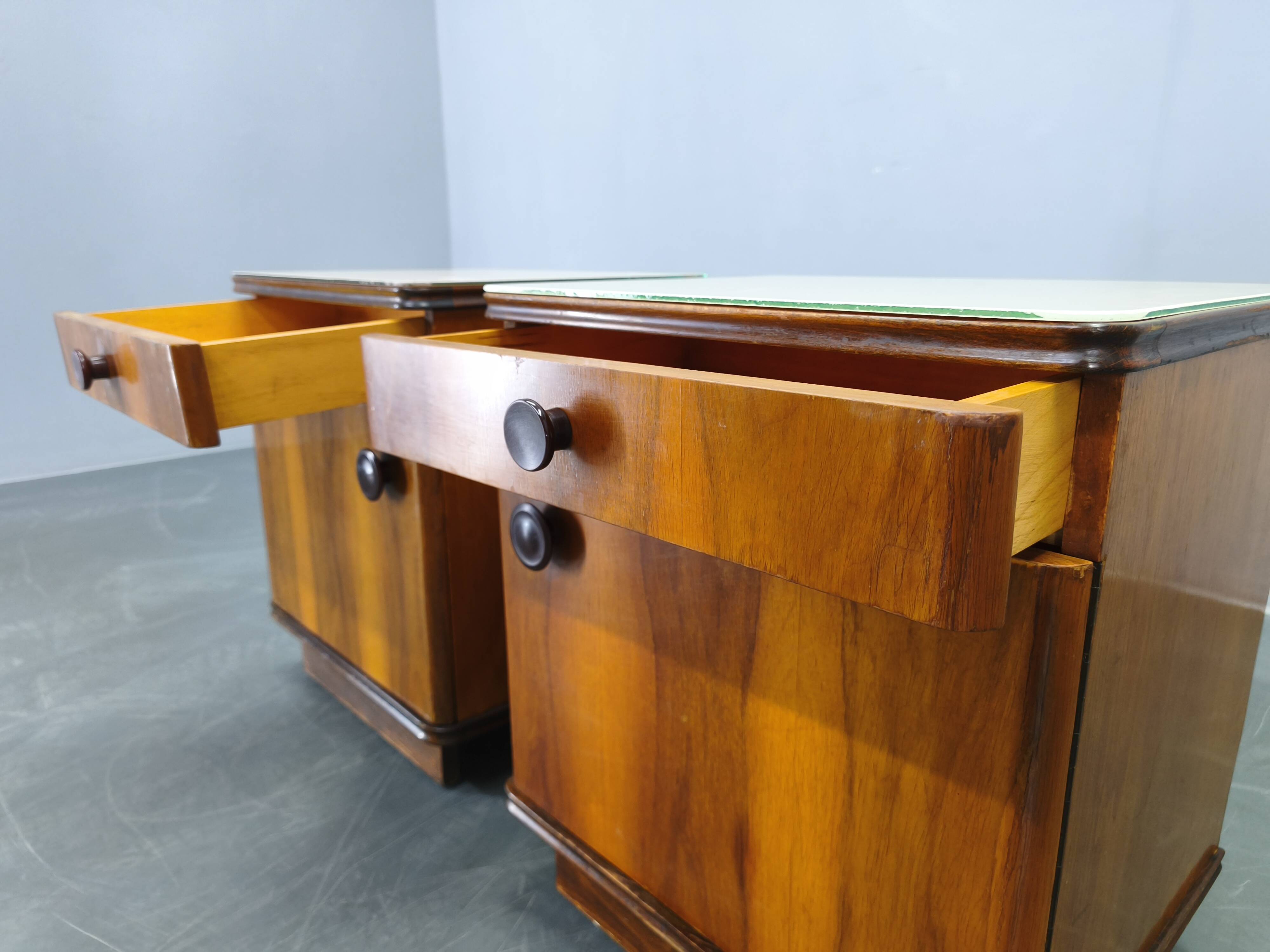 Pair of Mid-Century Walnut Nightstands with Glass Tops, 1950s
