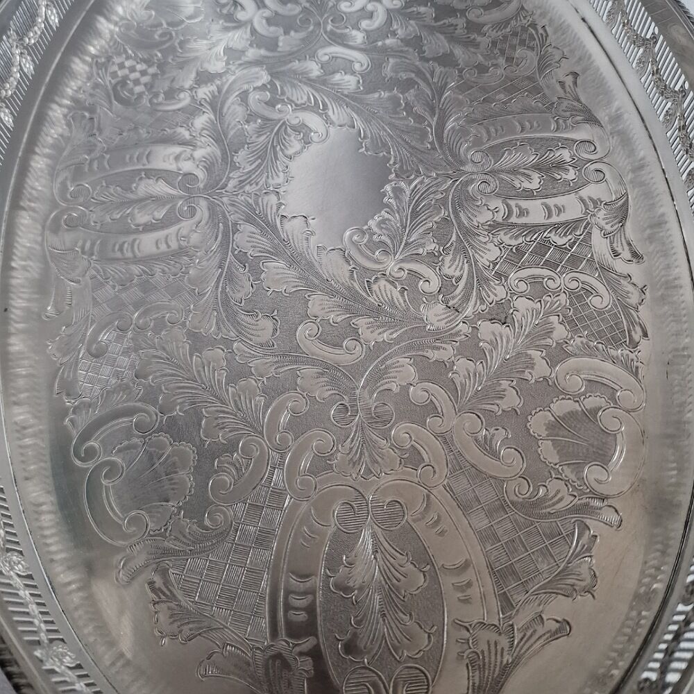 Old English silver metal top