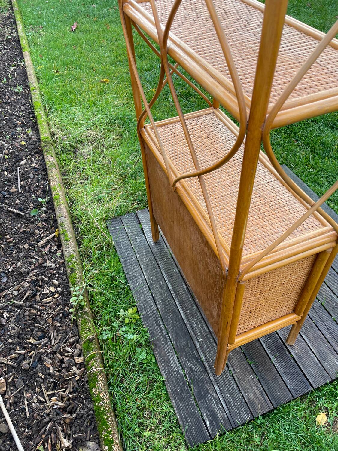 Honey-colored rattan shelf 🍯