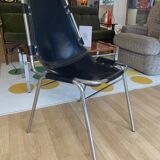 Chaise Dal Vera "Les Arcs", cuir noir et alu chromé, années 70