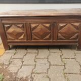 Breton wooden chest diamond