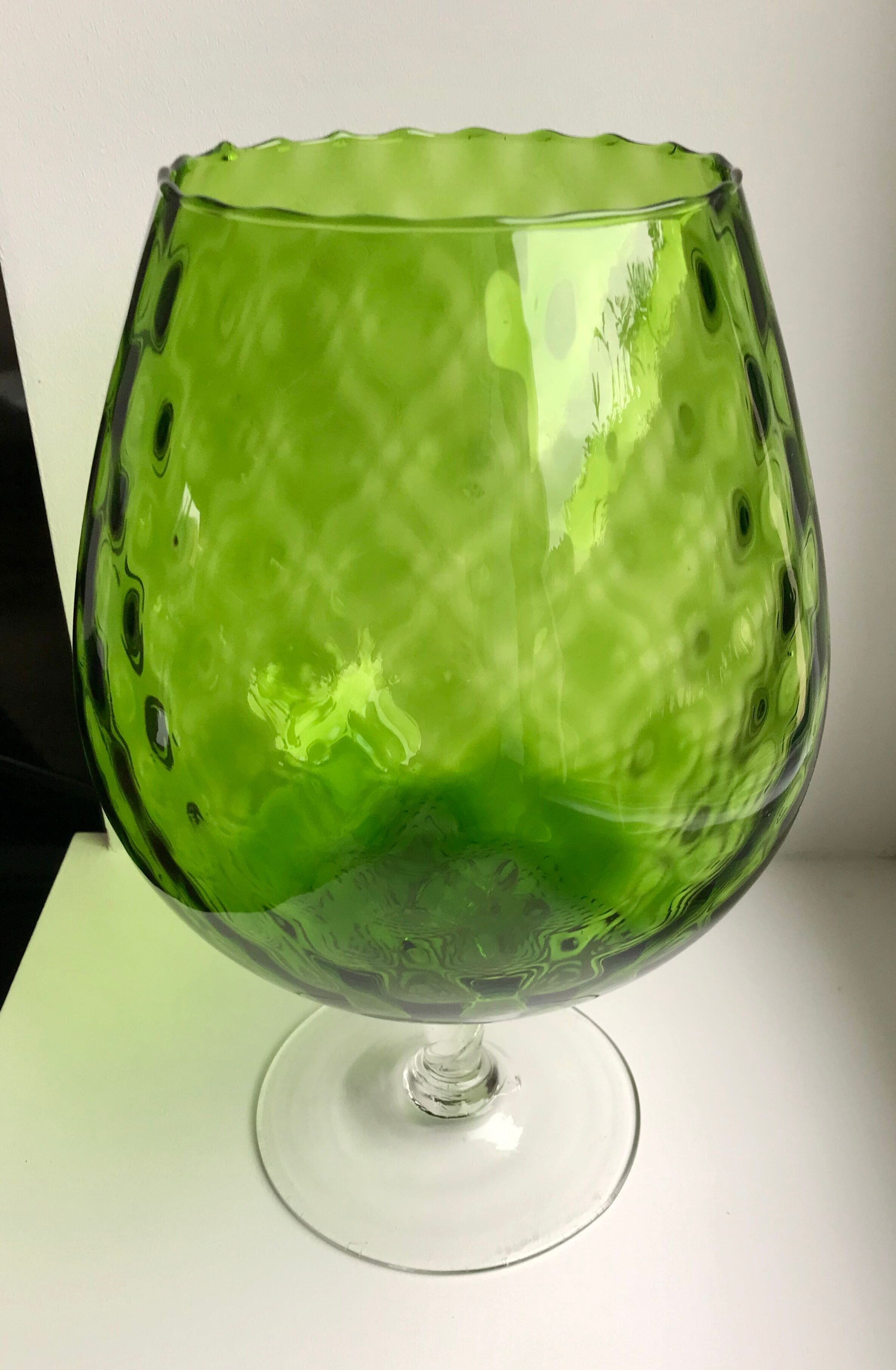 Italian vase, cup in green glass 70s
