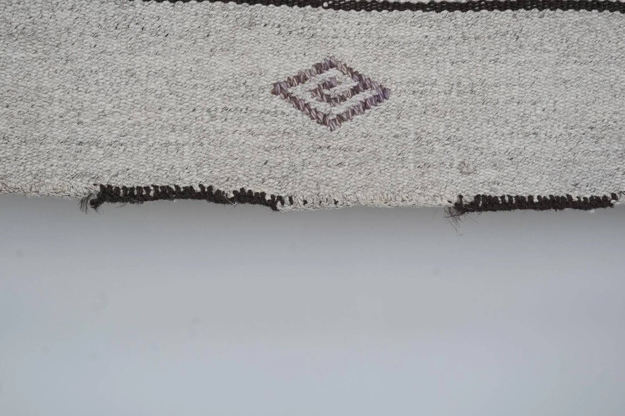 Kilim turc vintage tissé main 153x210 cm