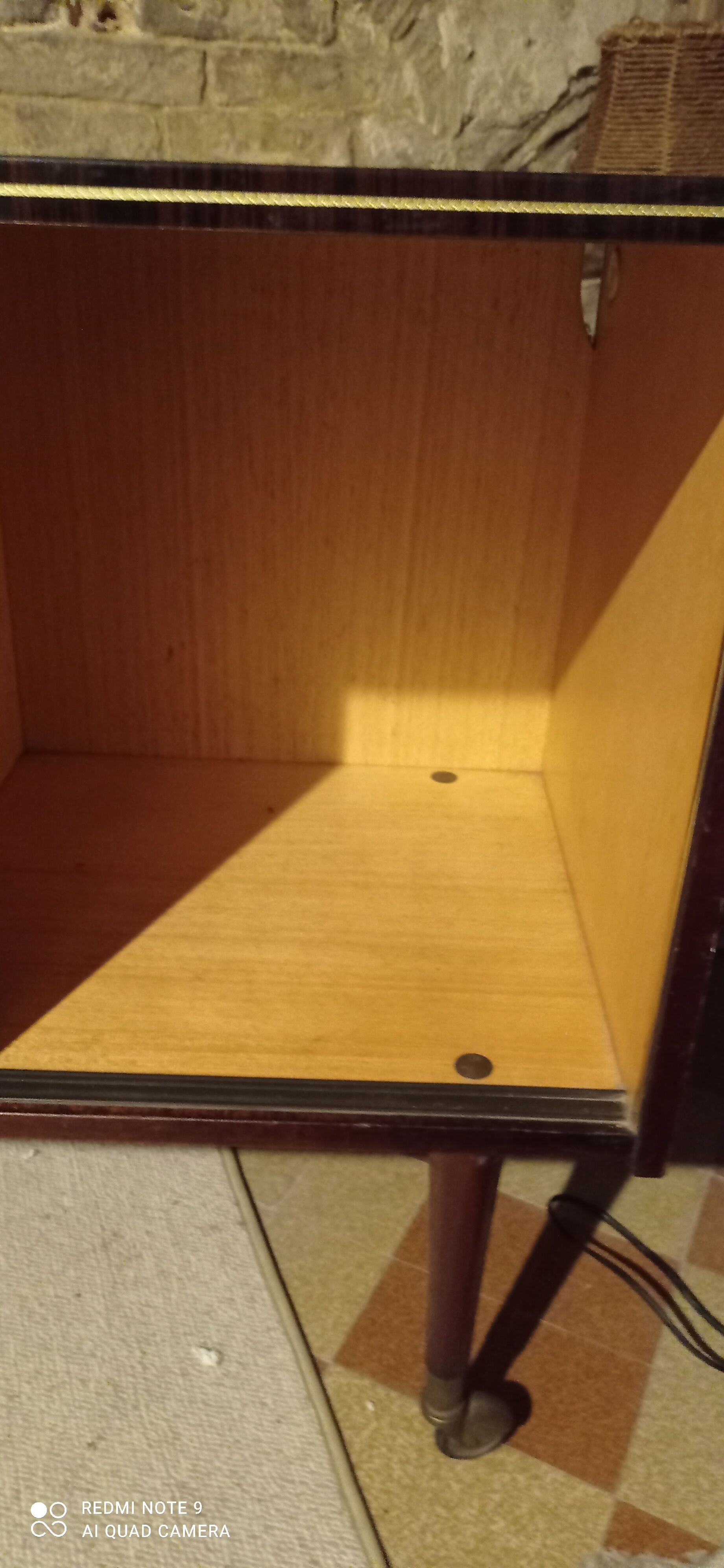 Turntable vinyl cabinet or TV stand