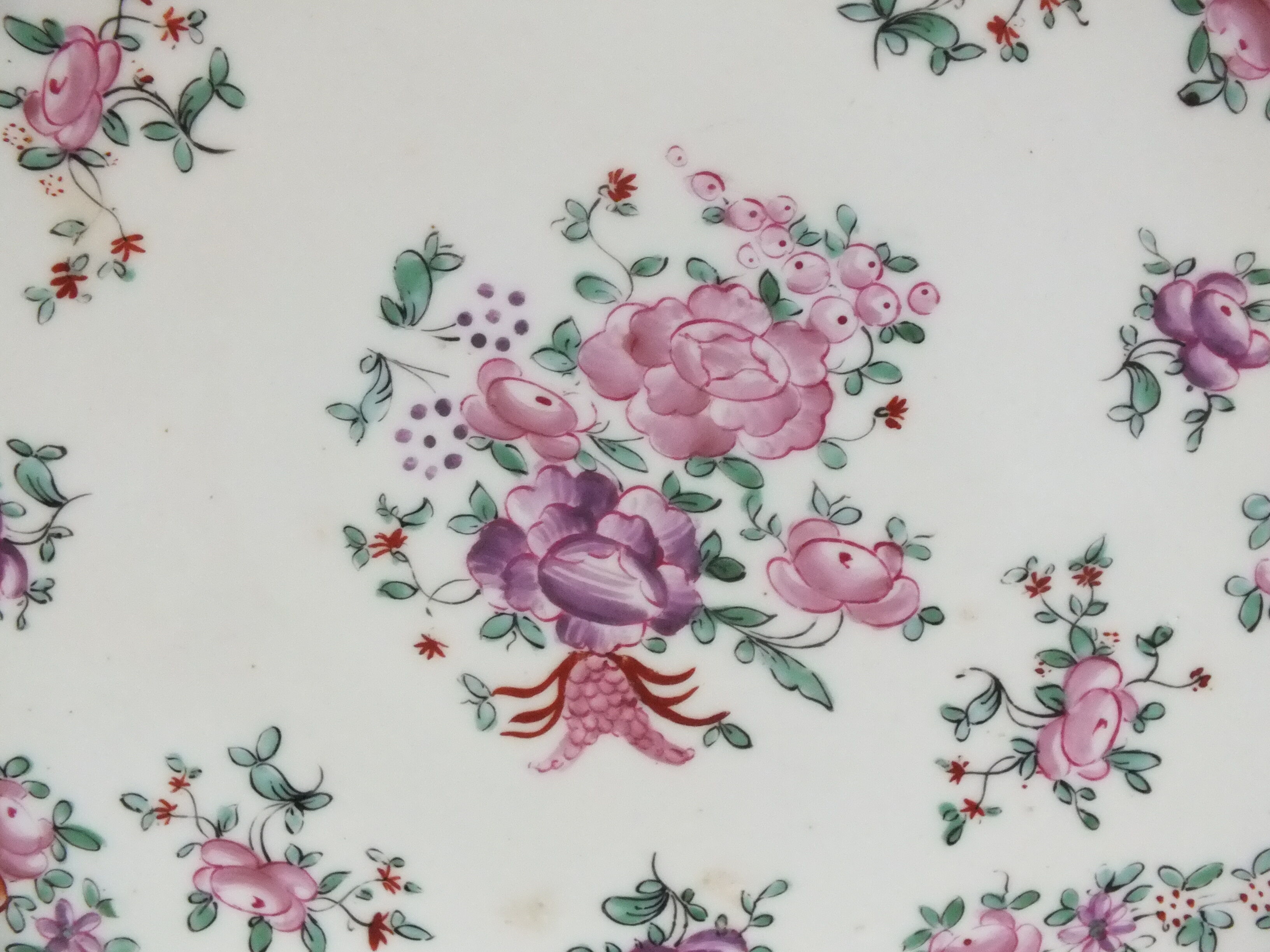 Antique porcelain dish signed - Flèches croisées, Paris