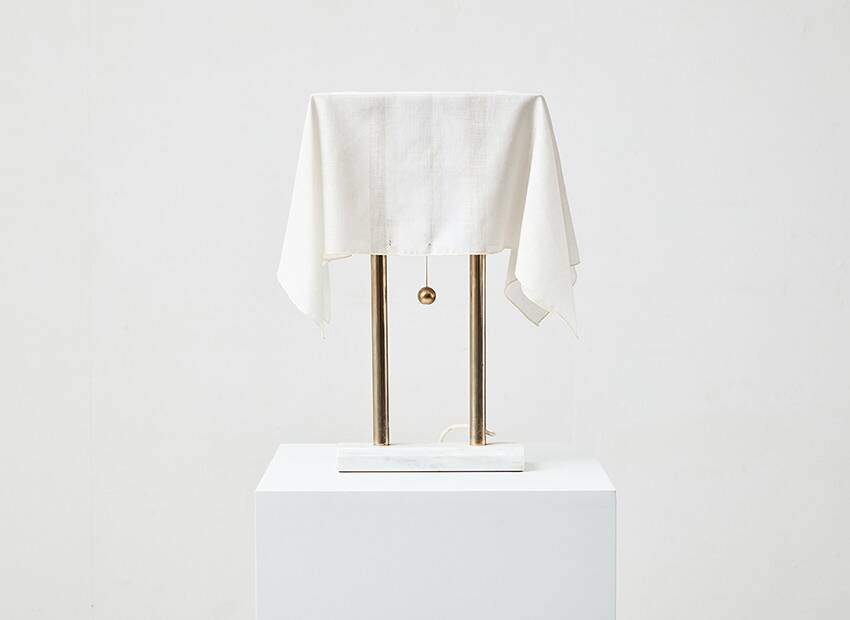 Lampe de table Kazuhide Takahama Nefer 1 pour Sirrah Italie années 1980