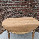 Round table