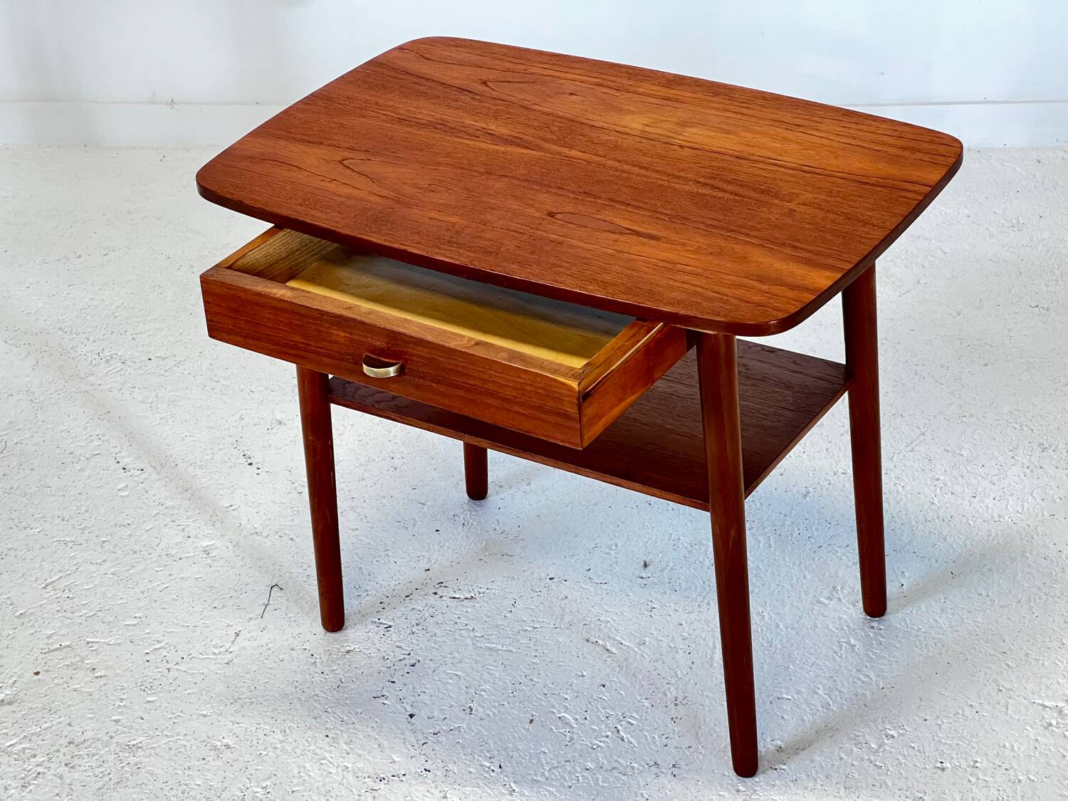 Scandinavian children's desk