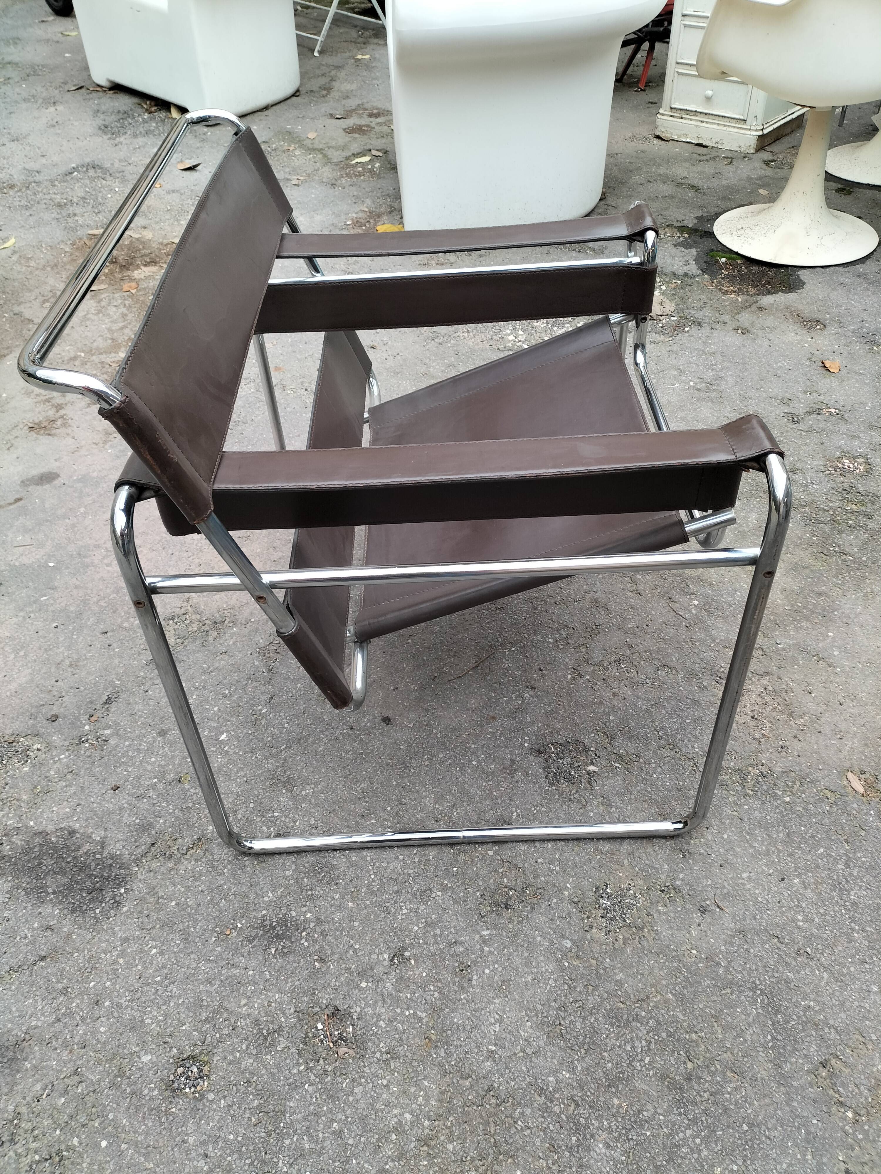 Armchair Wassily gavina edition