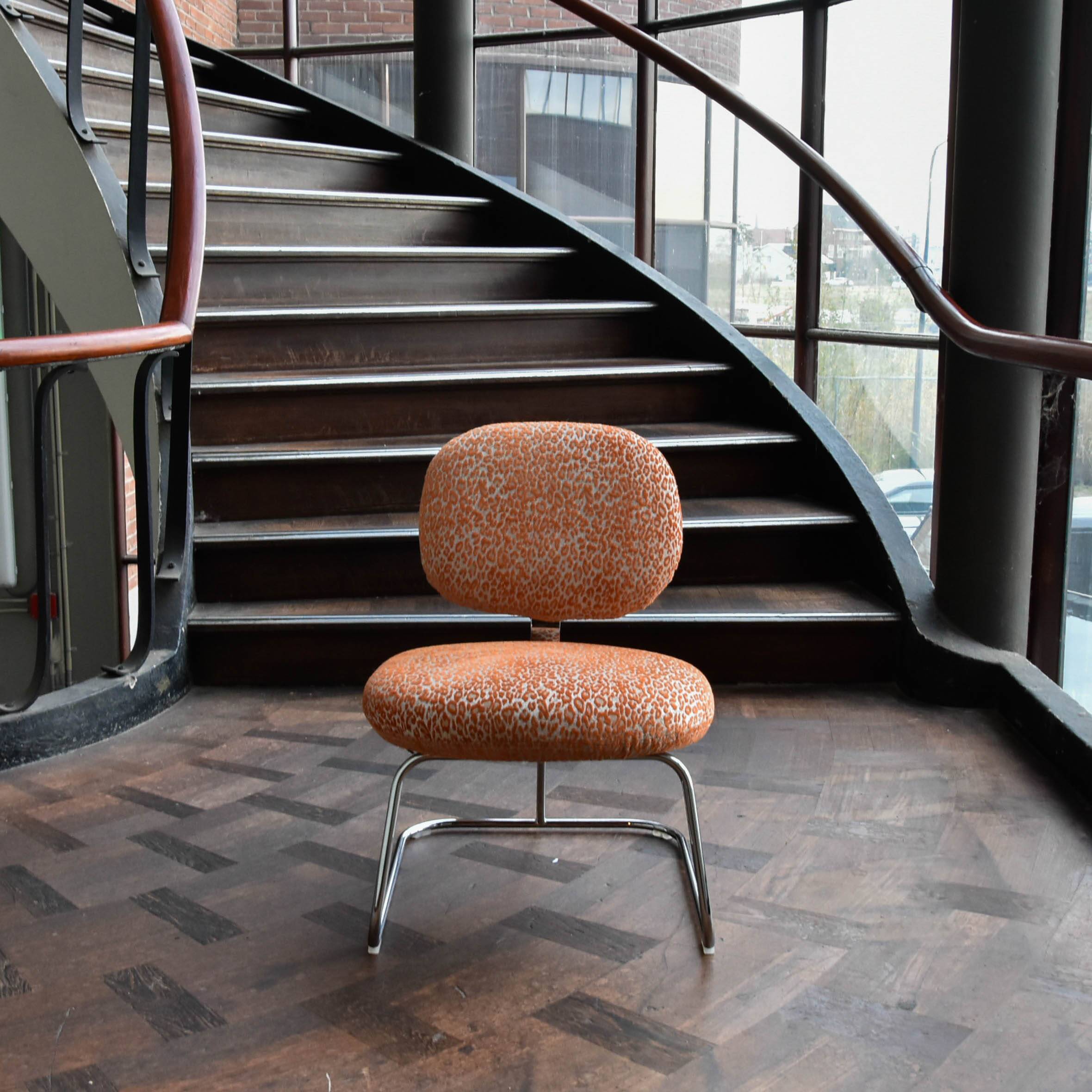 Artifort Vega Chair