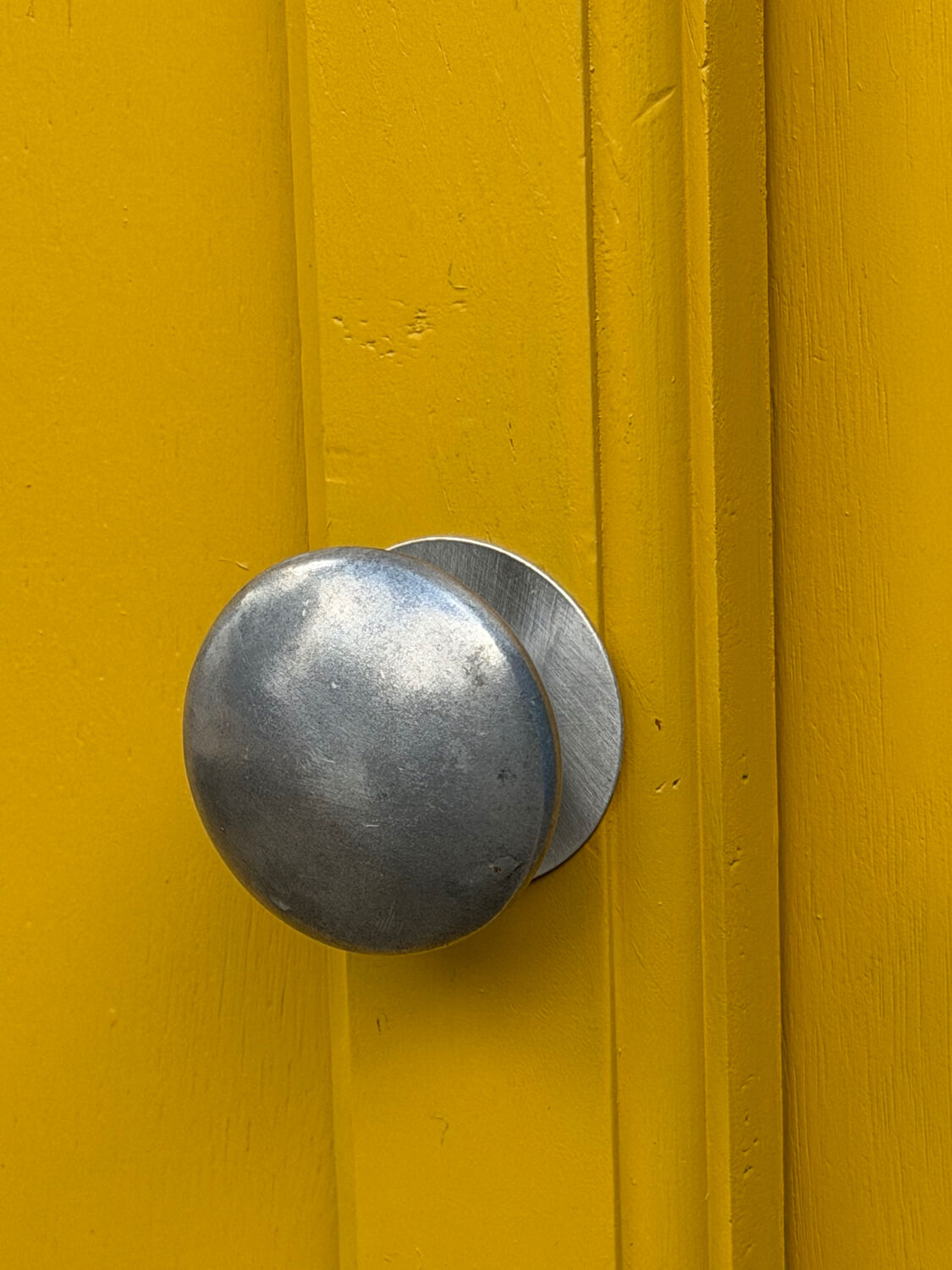 Art Deco yellow ochre Parisian buffet
