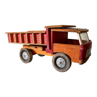 Wooden dump truck from the famous french brand dejou