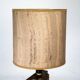 Lampe de table en laiton vintage avec abat-jour en tissu – Patine d'origine. Italie années 1970.