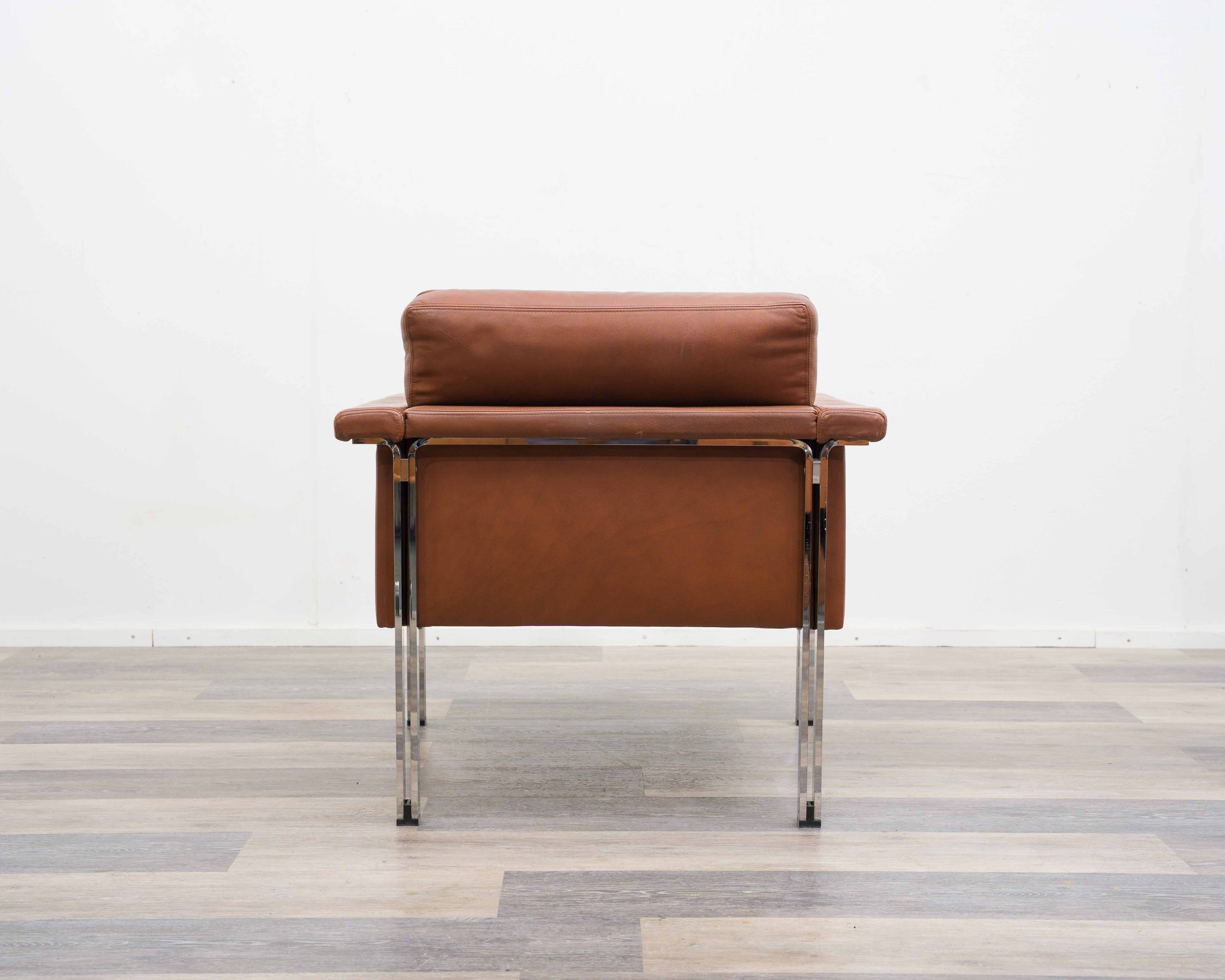 Leather armchair, 1970s, manufacturer Sitag, cognac brown leather.