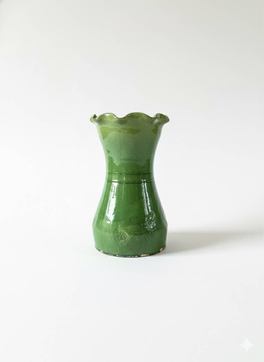 Vase en céramique ancienne