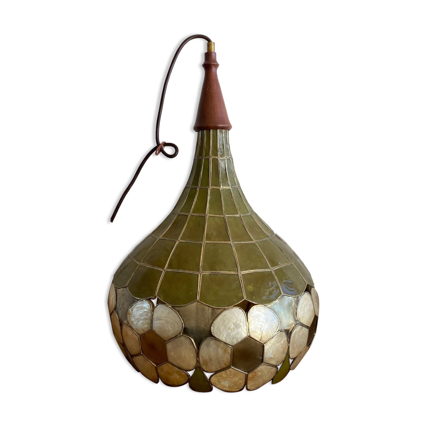 Mother-of-pearl ceiling lamp