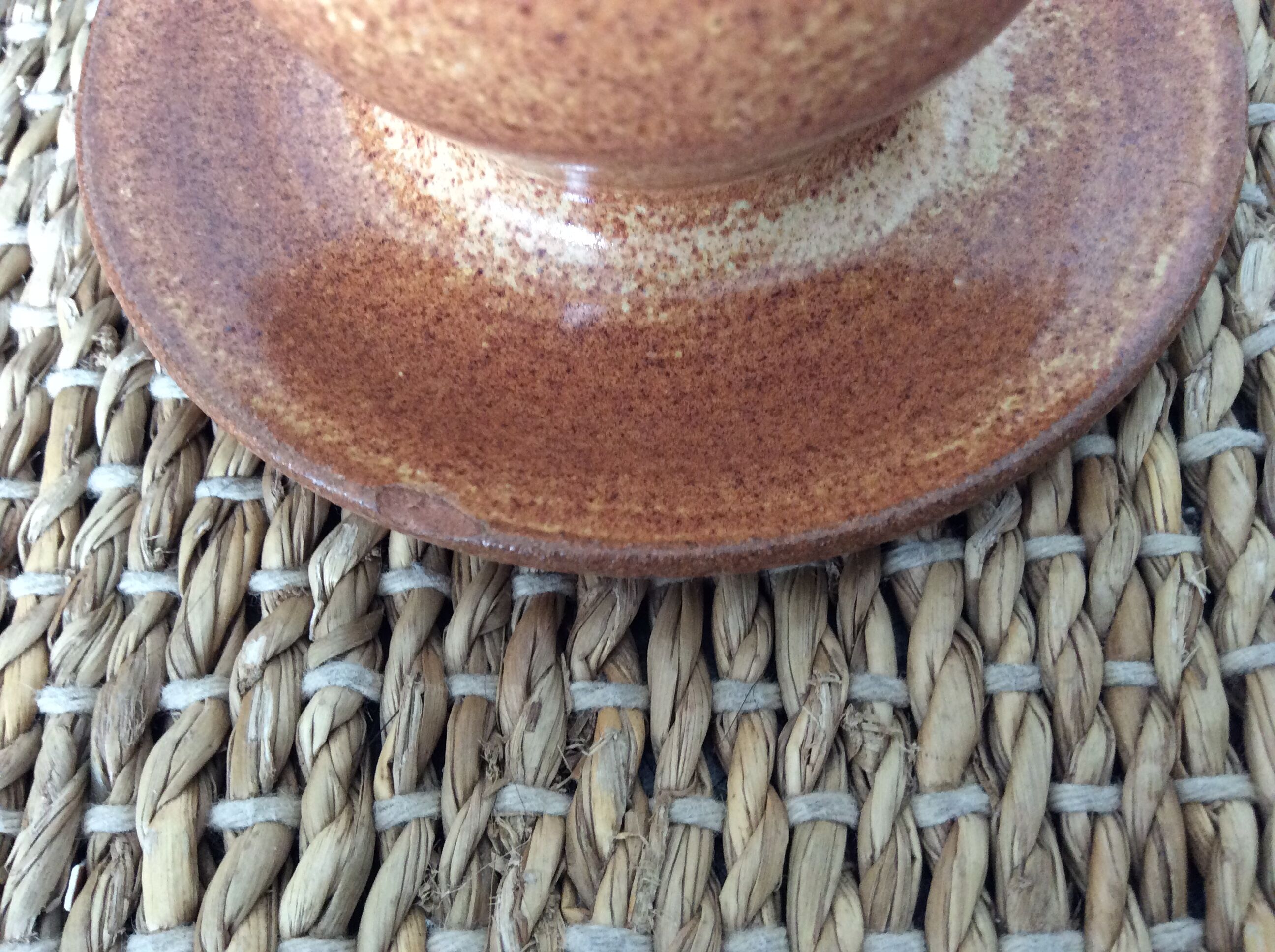 Sandstone coquetiers