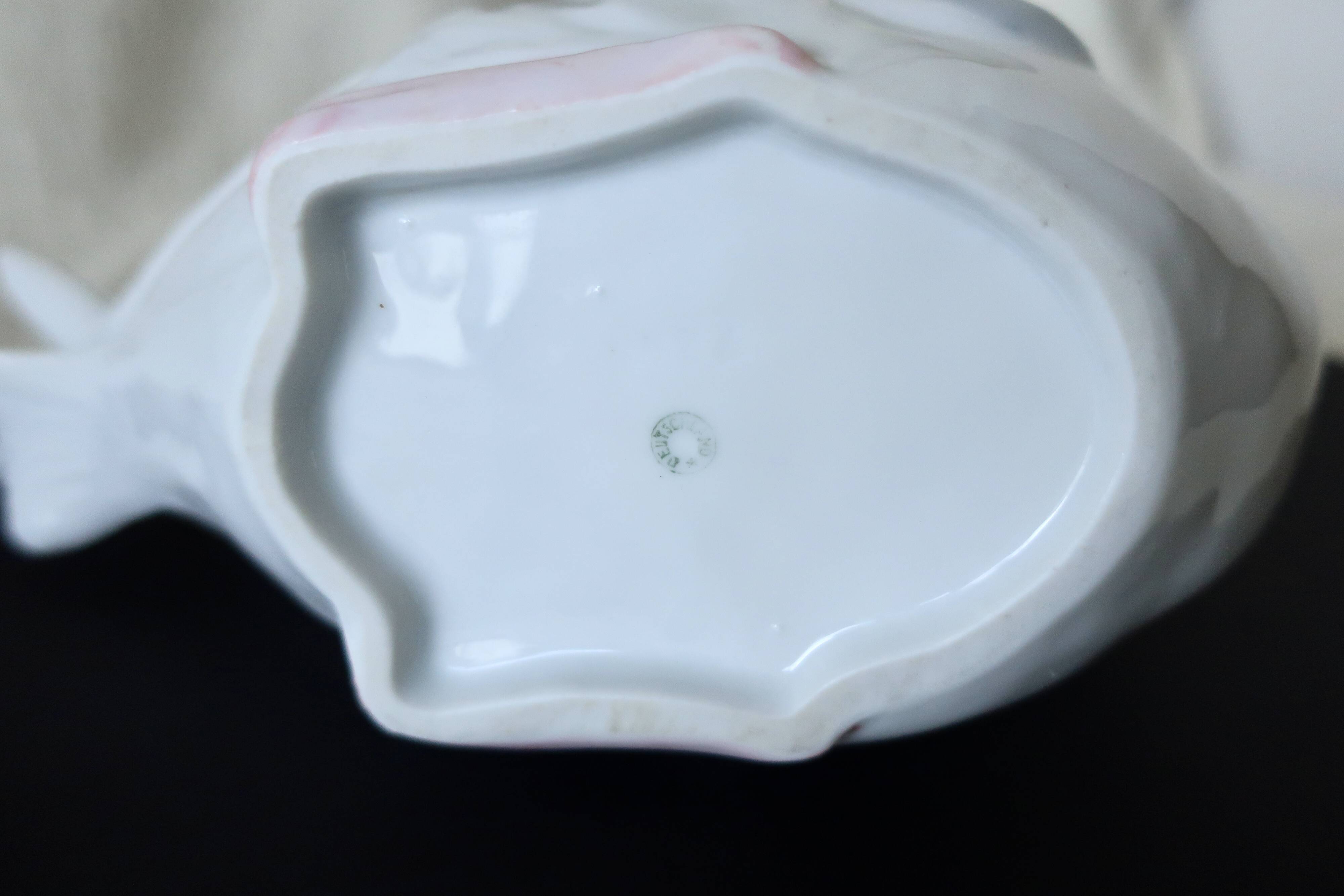 German Porcelain Seagull, 1930s Pocket Tray, Very Good Condition.