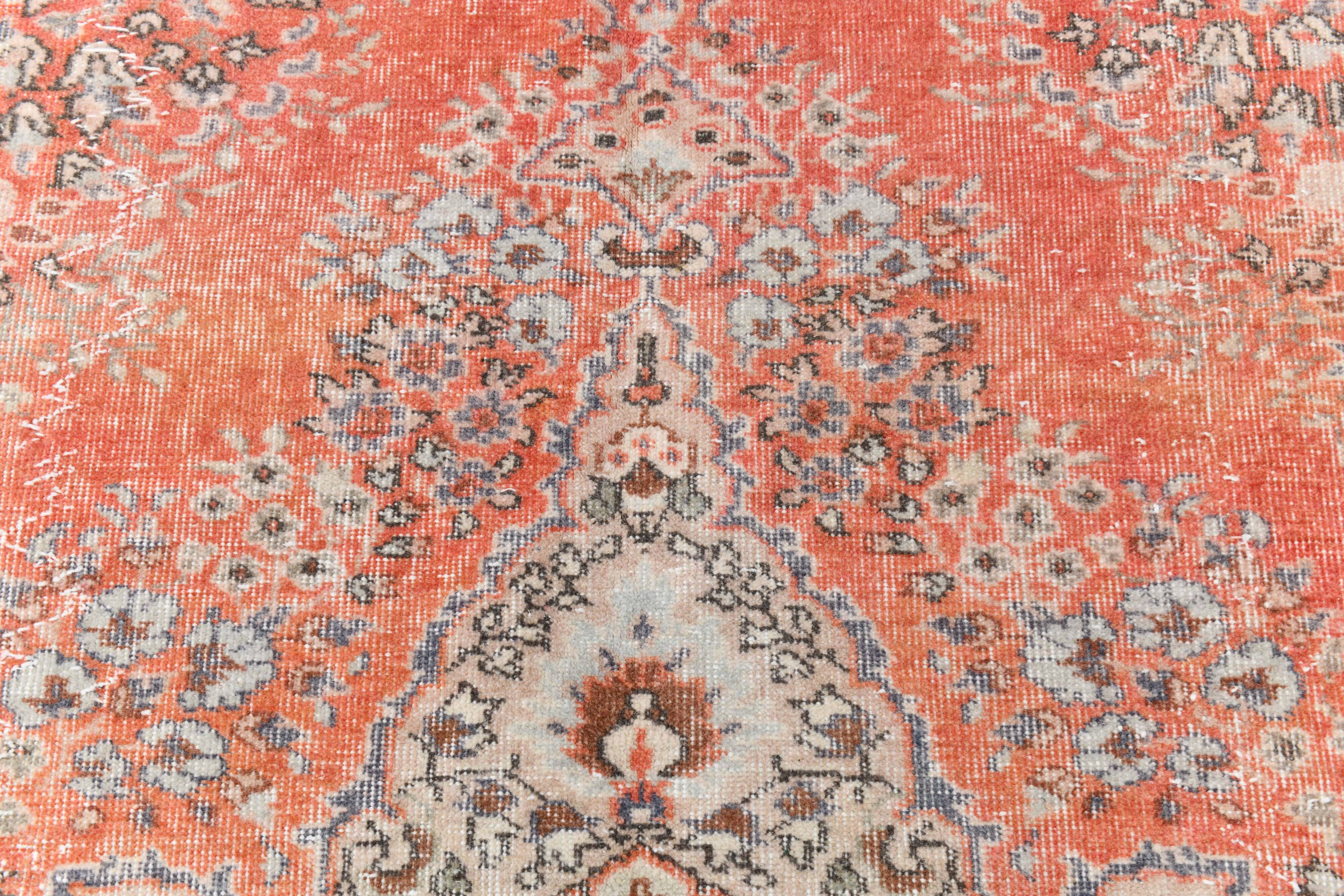 Tapis vintage anatolien tissé à la main en rose saumon, 206x392 cm