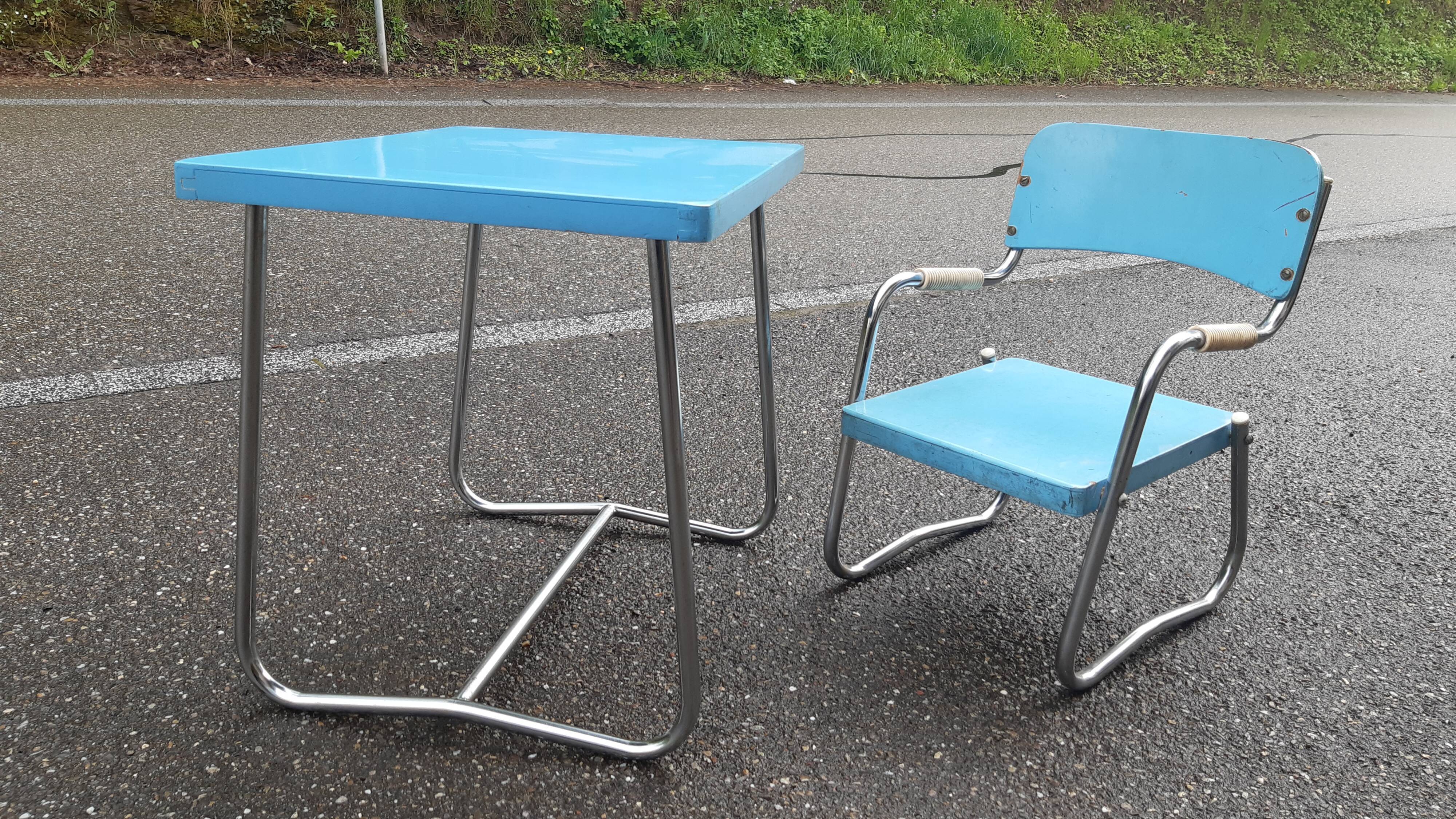 Children's desk and his chair 1960