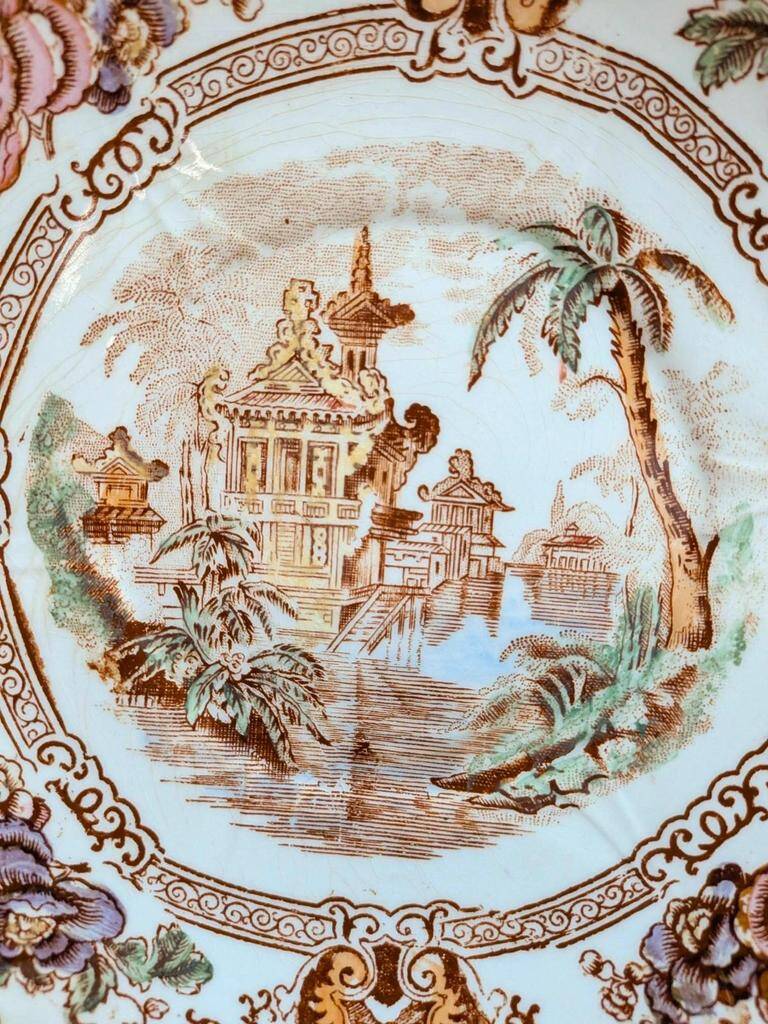 Antique plate Terre de fer Longwy Cyprus model – Japonese floral decoration