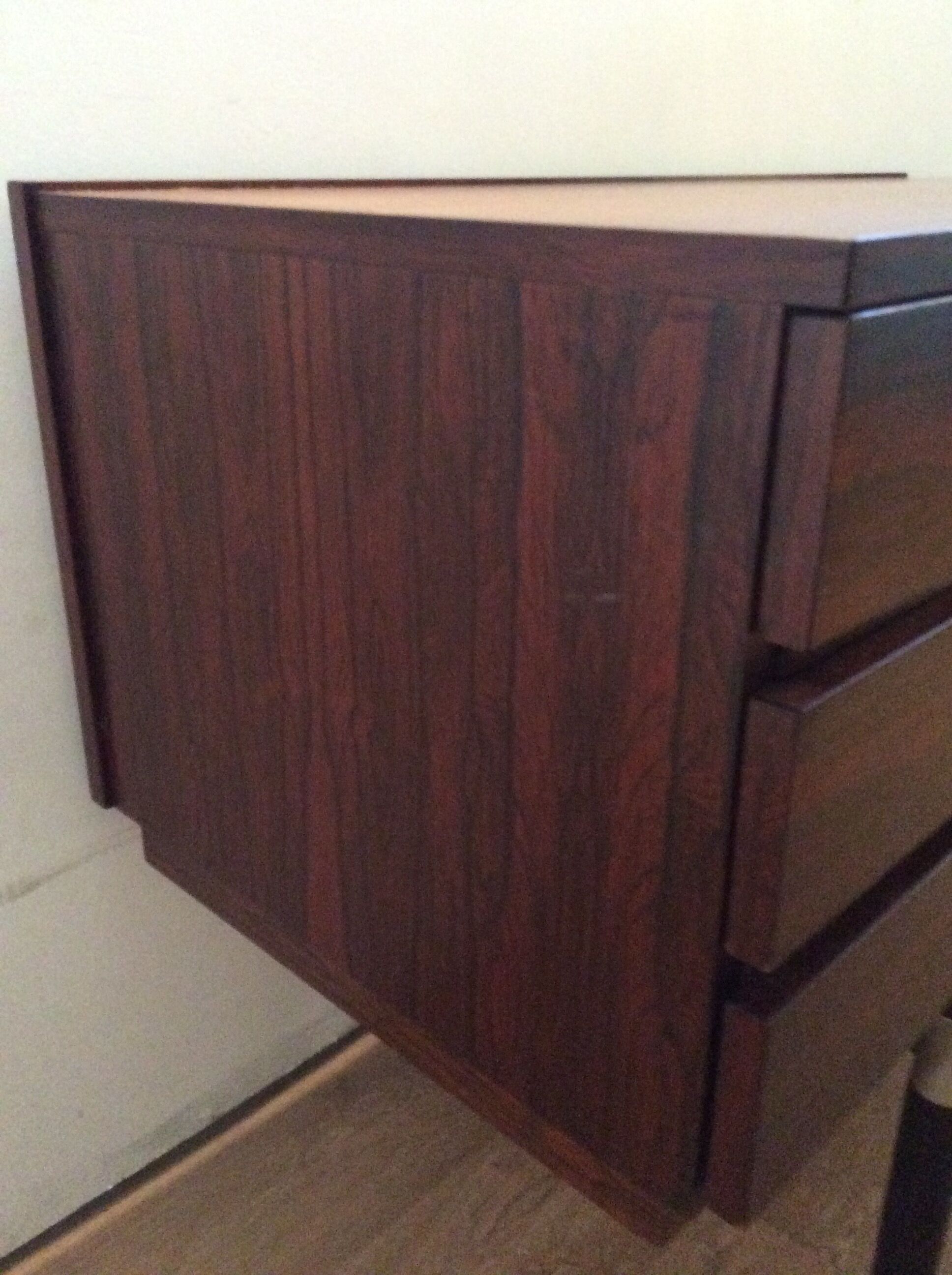 Scandinavian desk in walnut 50/60